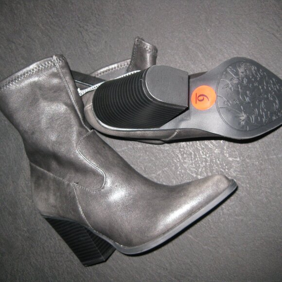 Sincerely Jules Black Western Style zip up Cowboy heel boots size 6 - Picture 7 of 7